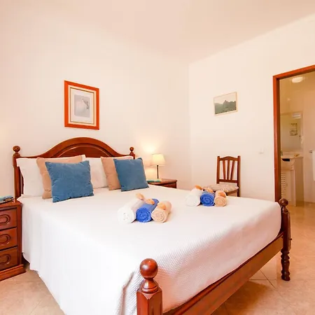Cape - Moradia Tranquila Com Piscina E Bbq Em 拉戈阿