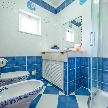 Villa Cape - Moradia Tranquila Com Piscina E Bbq Em