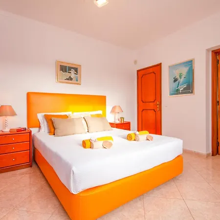 Villa Cape - Moradia Tranquila Com Piscina E Bbq Em Lagoa (Algarve)
